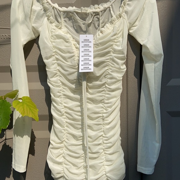Brand new urban outfitters ruched top - Picture 3 of 4